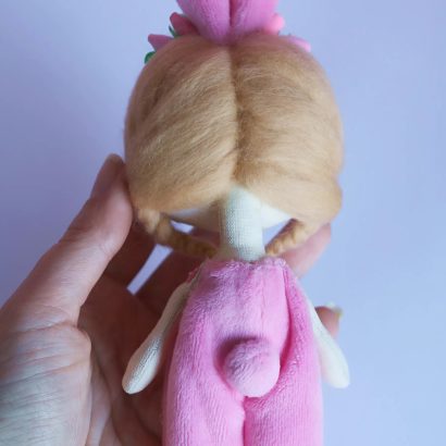 Сувенірна лялька зайка весна у плюшевому комбінезоні