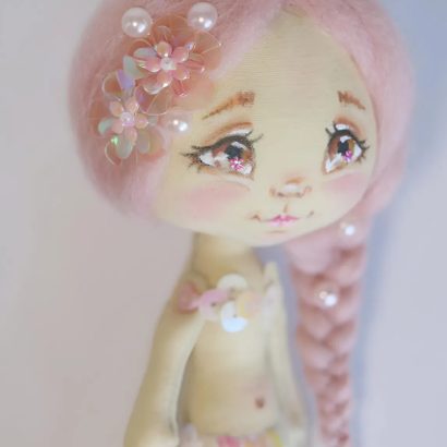 Сувенірна маленька лялька русалонька хвіст з паєток