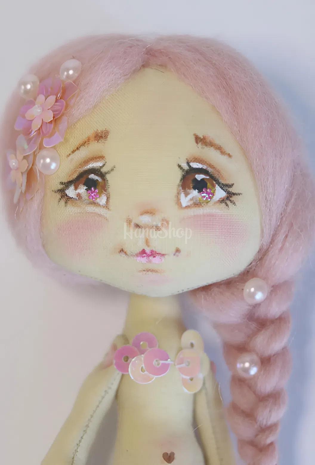 Сувенірна маленька лялька русалонька хвіст з паєток Сувенірна маленька лялька русалонька хвіст з паєток