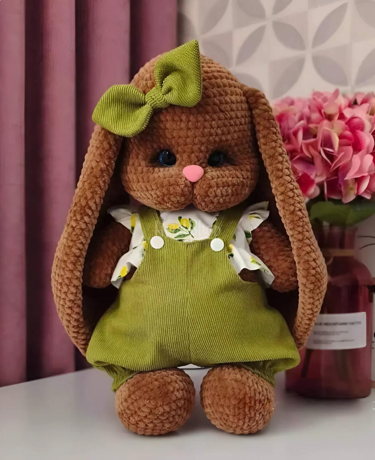 Дитяча іграшка велика зайка з бантиком в комбінезоні Великдень Дитяча іграшка велика зайка з бантиком в комбінезоні Великдень