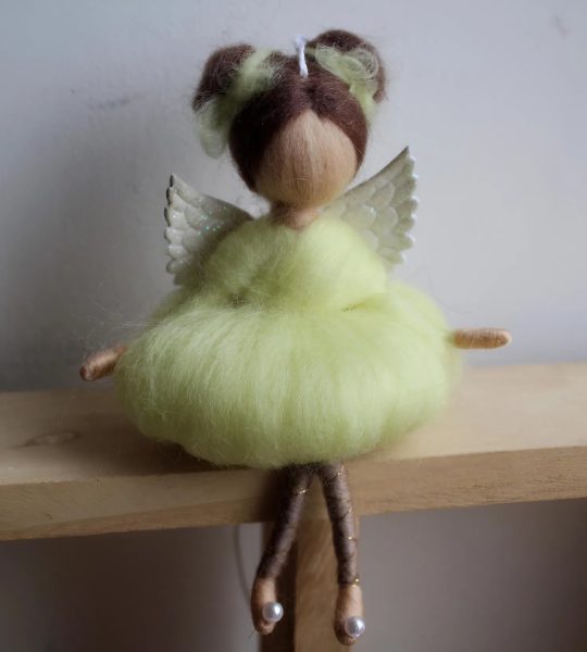 Авторська лялька ангел підвіска у лимонній сукні сувенір