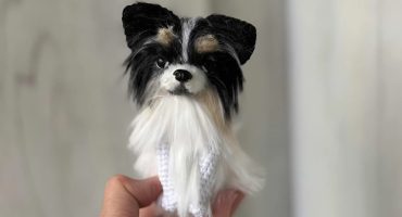 Хендмейд в’язана іграшка песик чіхуахуа довгошерстий мініатюра сувенір декоративна фігурка подарунок любителям тварин