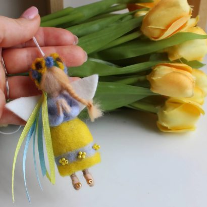 Авторська міні лялька підвіска янгол блондинка Ukraine