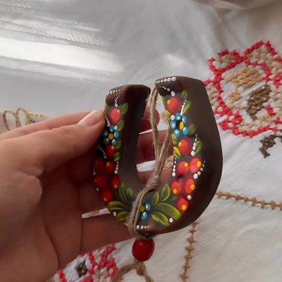 Керамічна підвіска підкова з петриківським розписом (на вибір!)