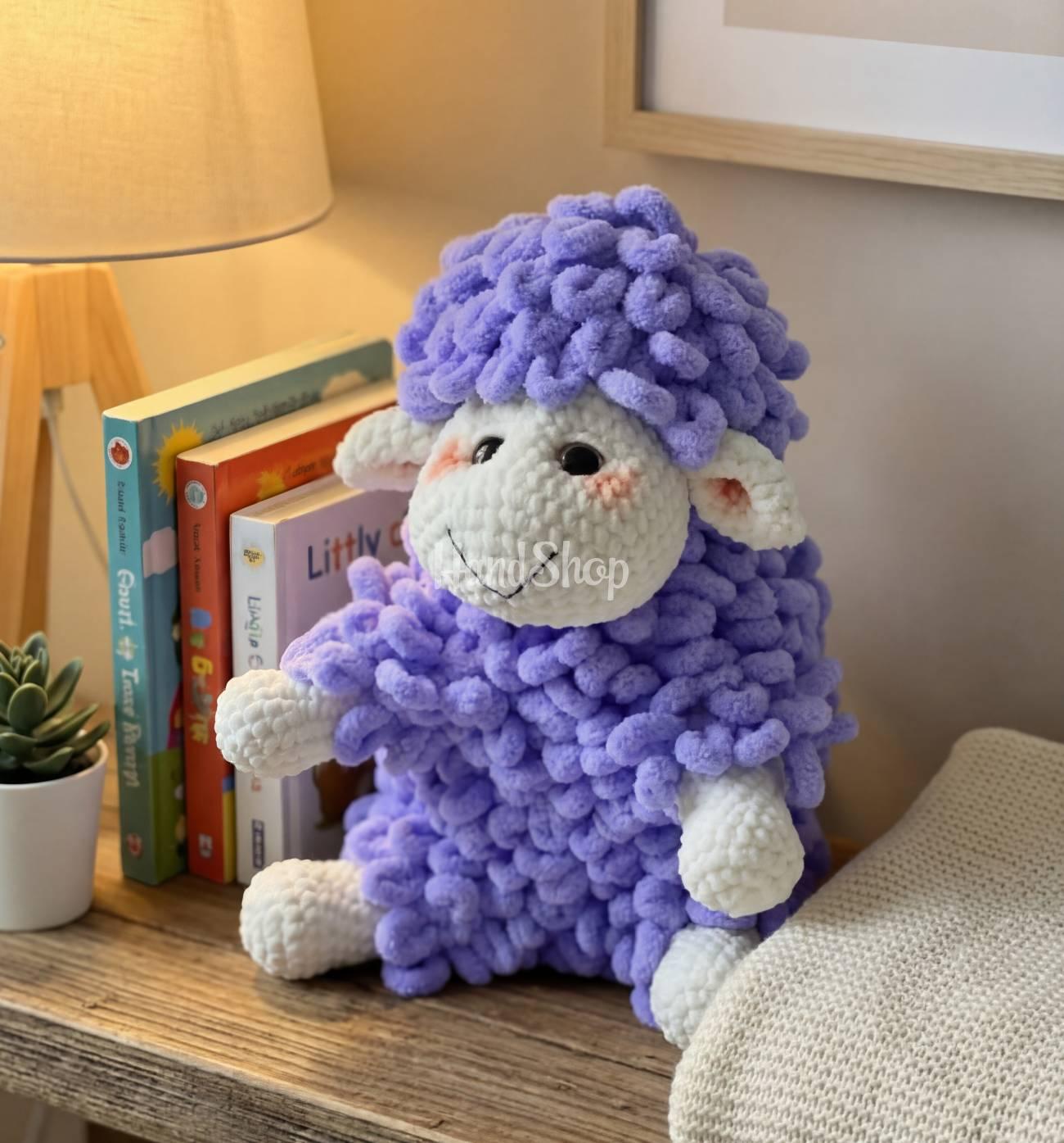 Велика дитяча в’язана іграшка гачком фіолетова вівця Велика дитяча в’язана іграшка гачком фіолетова вівця