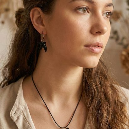 Набір прикрас сережки та кулон чорні ластівки глина на шнурі