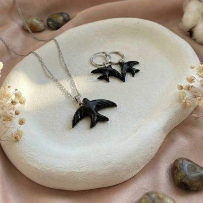 Набір прикрас сережки та кулон ластівки з полімерної глини