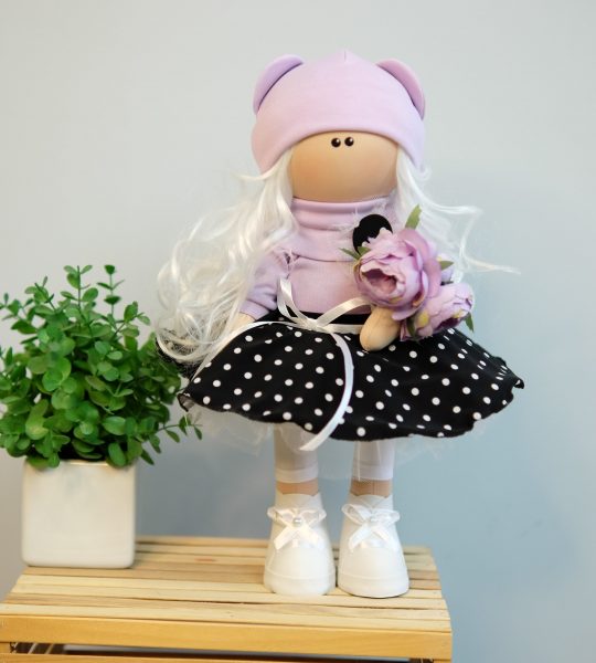 Большая авторская интерьерная кукла с цветами