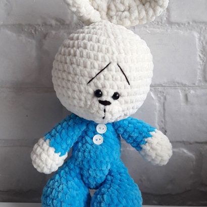 Зайка мягкая игрушка мальчик в комбинезоне