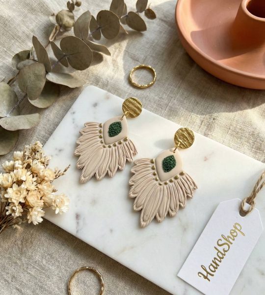 Авторські жіночі сережки з полімерної глини в стилі бохо