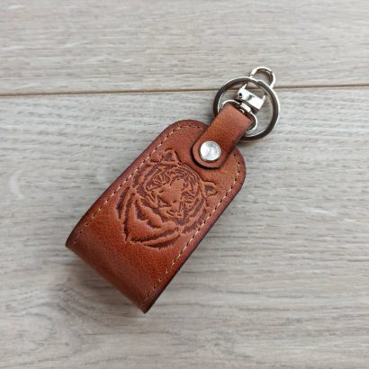 Брелок тигр из кожи символ 2022 года