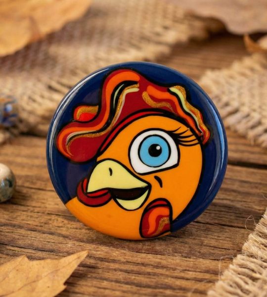 Дитяча дерев'яна кругла брошка курочка Великдень, розпис