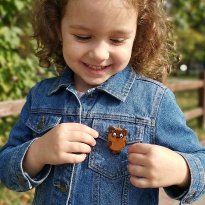 Дерев’яна сувенірна дитяча брошка вінні пух ручний розпис