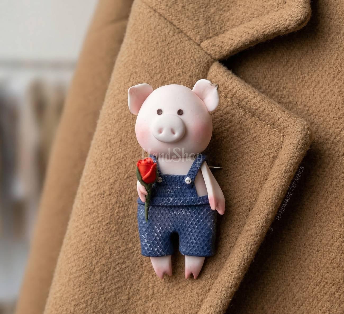 Сувенір магніт свинка валентин джентльмен троянда глина 2026 Сувенір магніт свинка валентин джентльмен троянда глина 2026