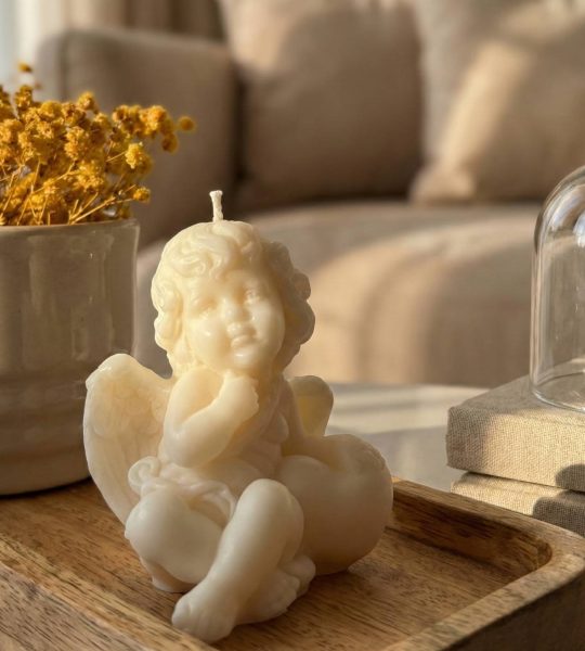 Авторська сувенірна романтична свічка Купідон 2026