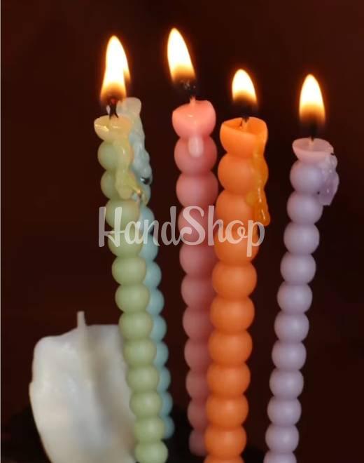 Листівка 12 х 8 см свічкою бенто-кульки, сірником та чикалом Листівка 12 х 8 см свічкою бенто-кульки, сірником та чикалом