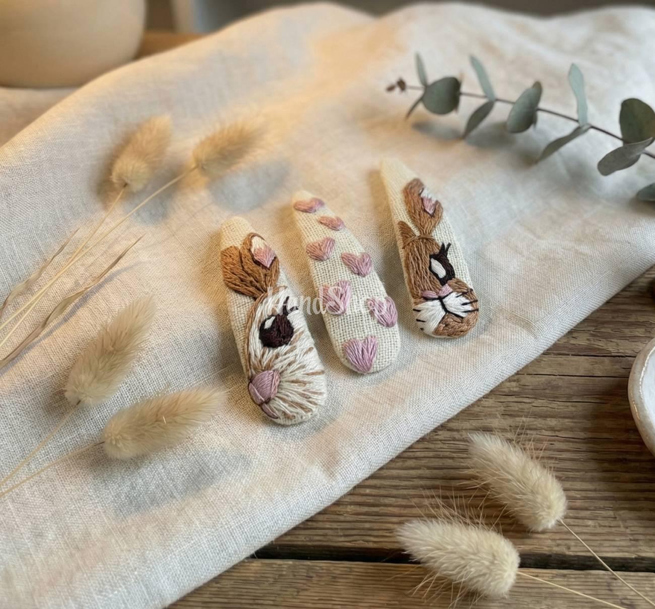 Дитячі заколки для волосся рожеві сердечка та зайка вишивка, 3 шт Дитячі заколки для волосся рожеві сердечка та зайка вишивка, 3 шт