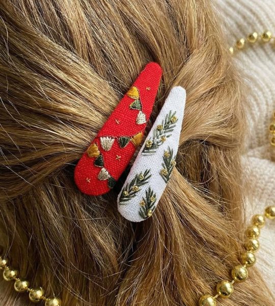 Різдвяні заколки прапорці гілочки сосни, вишивка 2 шт!