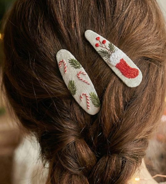 Різдвяні заколки льодяники чобіток, ручна вишивка 2 шт!