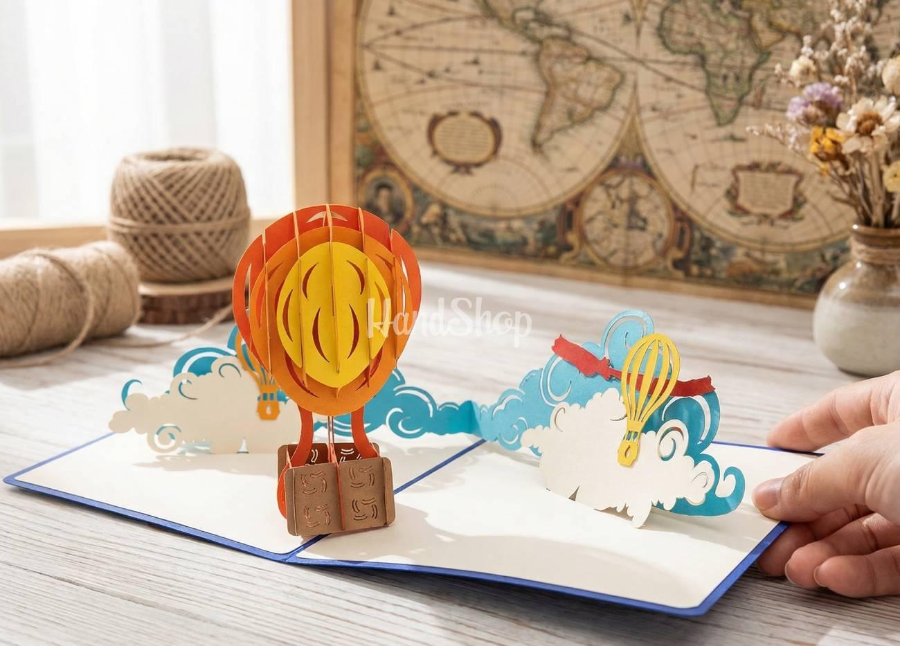 Листівка авторська дитяча дизайнерська 3d повітряні кулі Листівка авторська дитяча дизайнерська 3d повітряні кулі