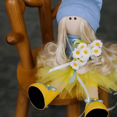 Лялька україночка тільда з ромашками сувенір Ukraine