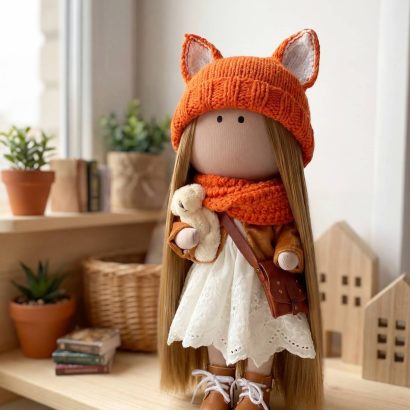 Ігрова текстильна сувенірна лялька руда лисичка в шапочці