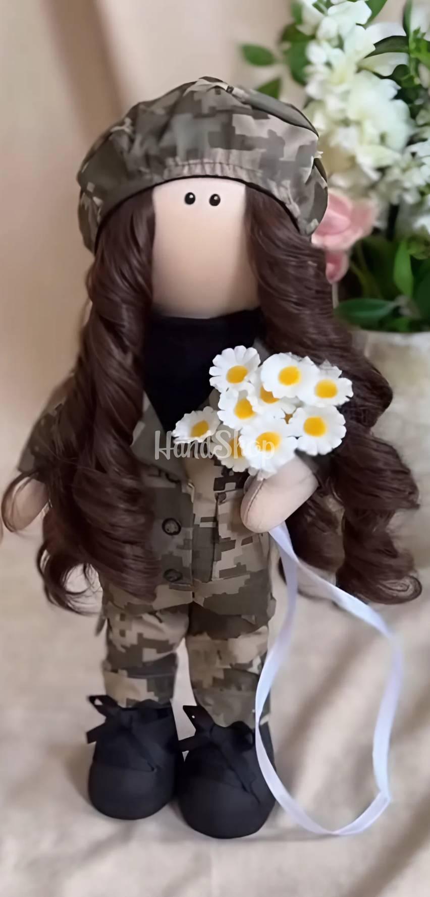 Сувенірні ляльки тільда молодята у військові мілітарі формі Сувенірні ляльки тільда молодята у військові мілітарі формі