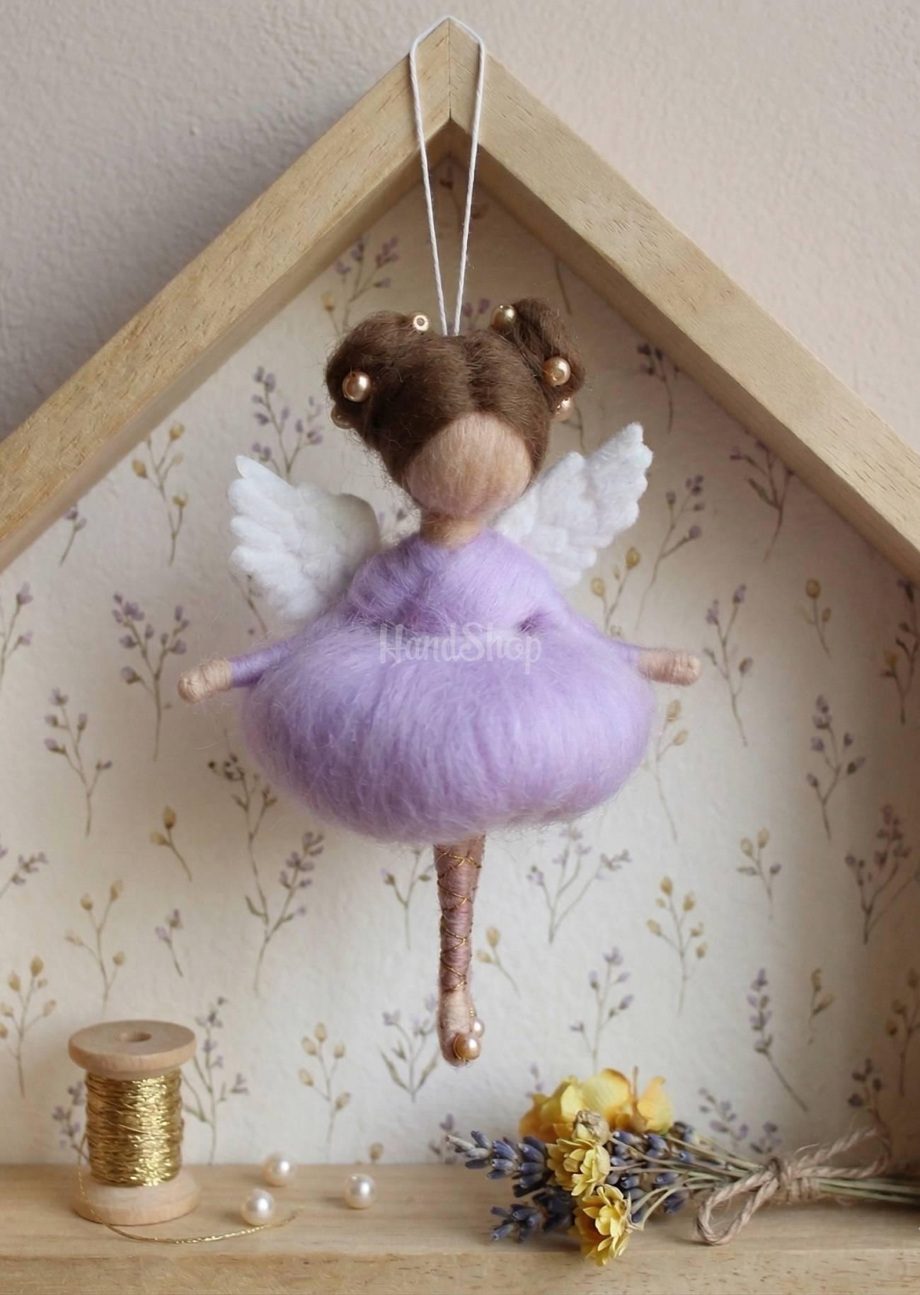 Сувенірна авторська лялька ангел підвіска у фіолетовій сукні Сувенірна авторська лялька ангел підвіска у фіолетовій сукні