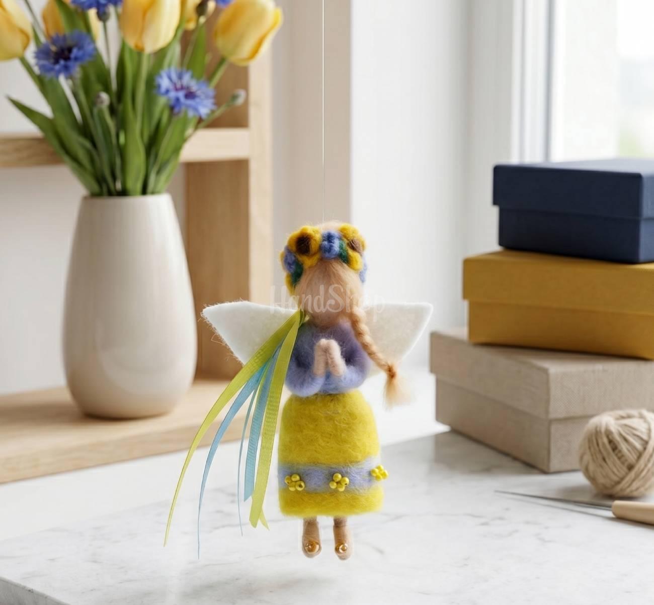 Авторська міні лялька підвіска янгол блондинка Ukraine Авторська міні лялька підвіска янгол блондинка Ukraine