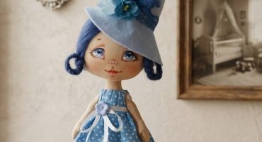 Маленька чарівниця для великої мрії: чому авторська лялька «Мальвіна-відьмочка» стане особливим подарунком Маленька чарівниця для великої мрії: чому авторська лялька «Мальвіна-відьмочка» стане особливим подарунком