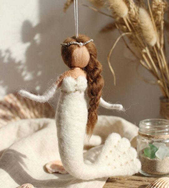 Сувенірна авторська лялька підвіска казкова русалонька