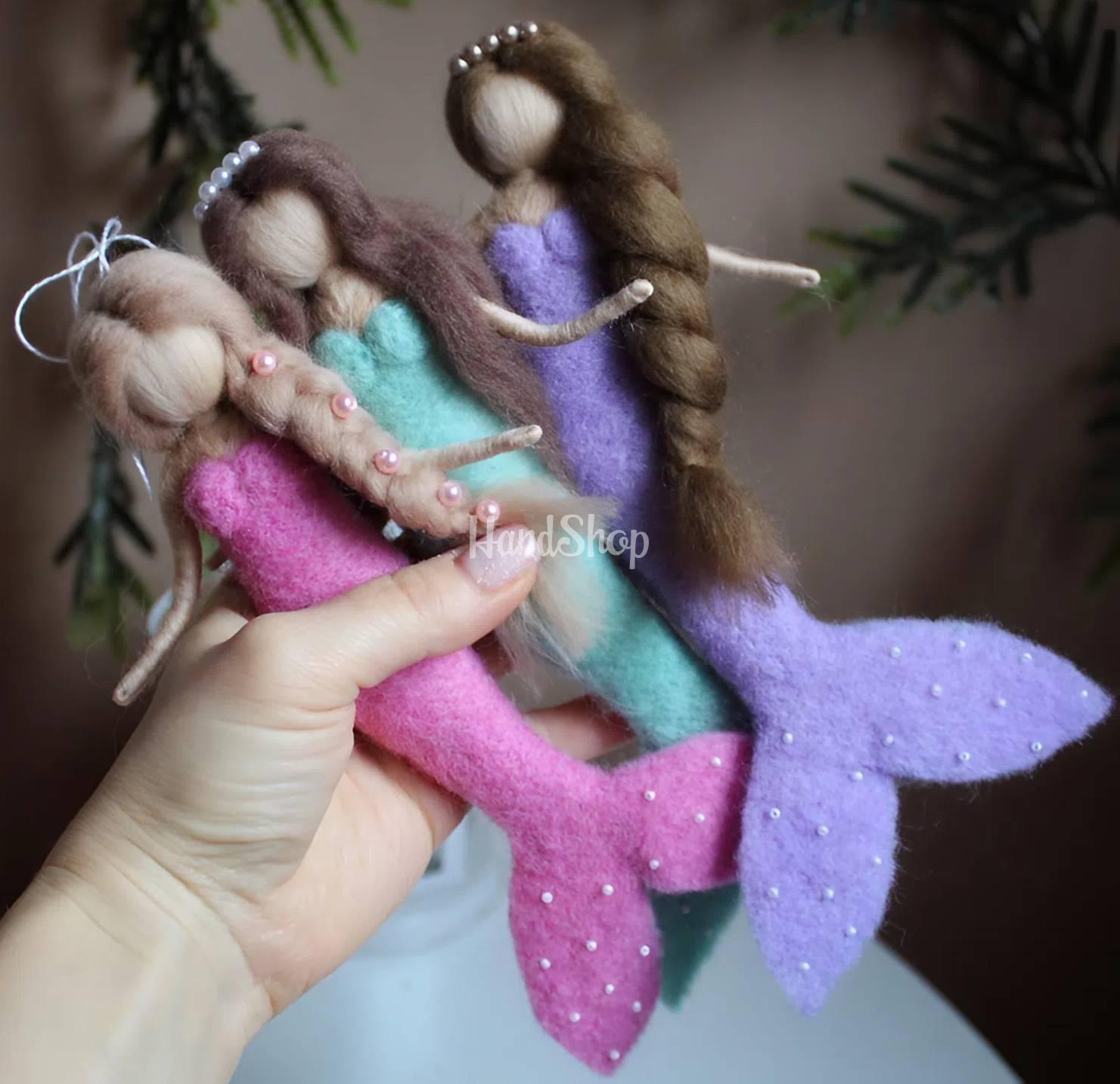 doll-purple-handshop