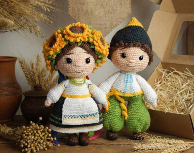 Пара авторских вязаных кукол украинцев на свадьбу — фото 1