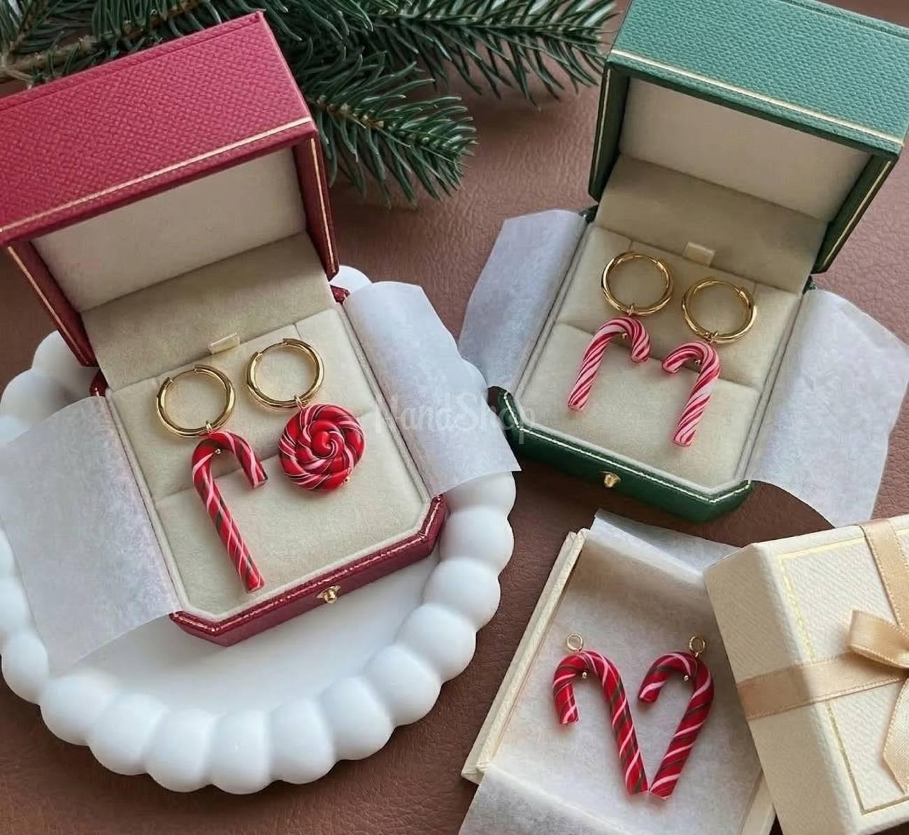 Новогодние серьги леденцы красные тростники глина 2026 Новогодние серьги леденцы красные тростники глина 2026