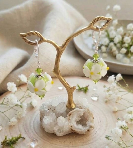 Жіночі сережки квіти ромашки намистини lampwork скло