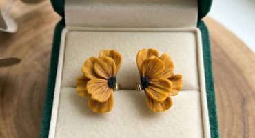 Вишукані сережки ручної роботи у теплих теракотових кольорах - стильний весняний подарунок для мами, сестри або коханої Вишукані сережки ручної роботи у теплих теракотових кольорах - стильний весняний подарунок для мами, сестри або коханої