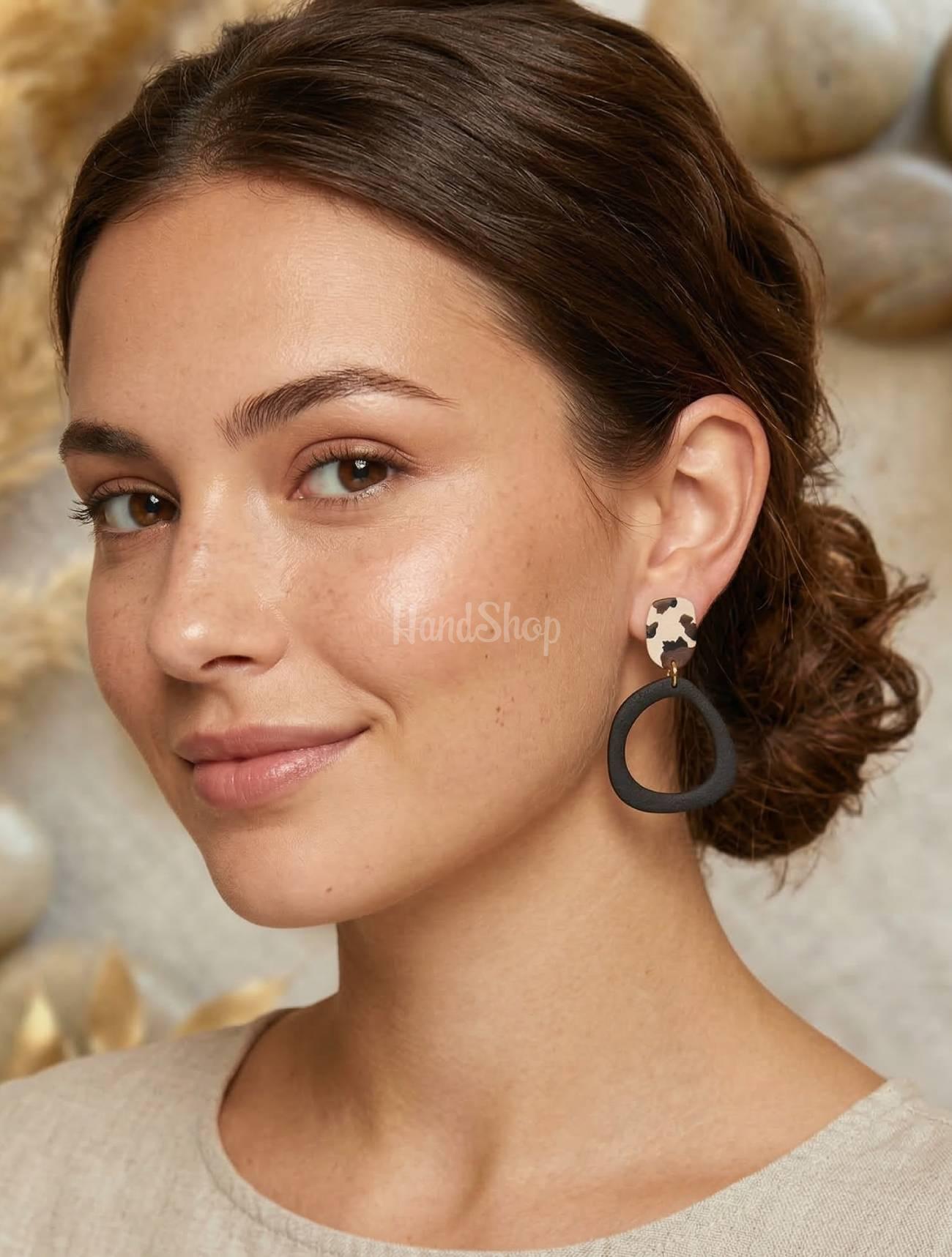 Геометричні трендові сережки з глини леопард (на вибір!) Геометричні трендові сережки з глини леопард (на вибір!)