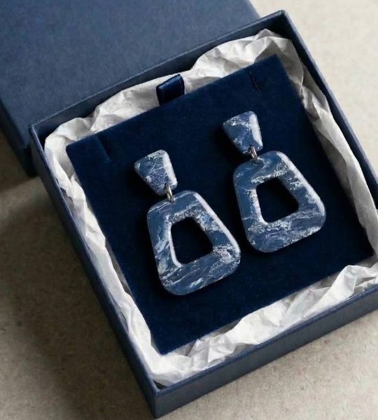 Авторські сережки з полімерної глини сині геометричні