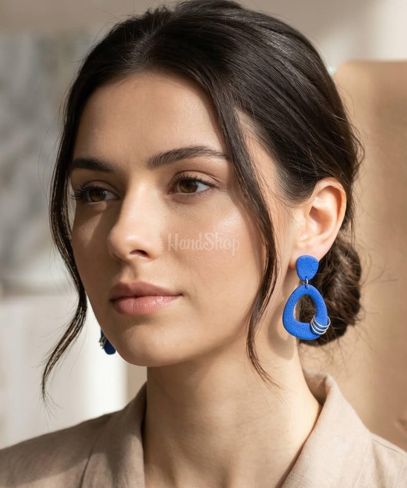 Жіночі геометричні сині сережки з полімерної глини Жіночі геометричні сині сережки з полімерної глини