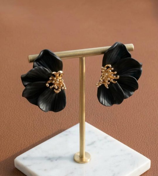 Стильні великі сережки чорна квітка половинки глина
