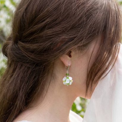 Жіночі сережки квіти ромашки намистини lampwork скло