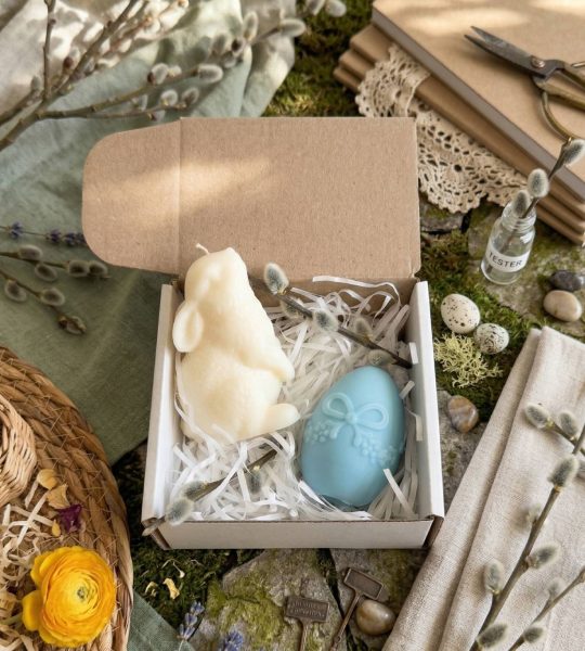 Великодній набір яєчко та кролик з натурального воску, 2 шт