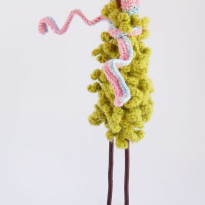 Новогодние сувениры своими руками вязанная елка парочка