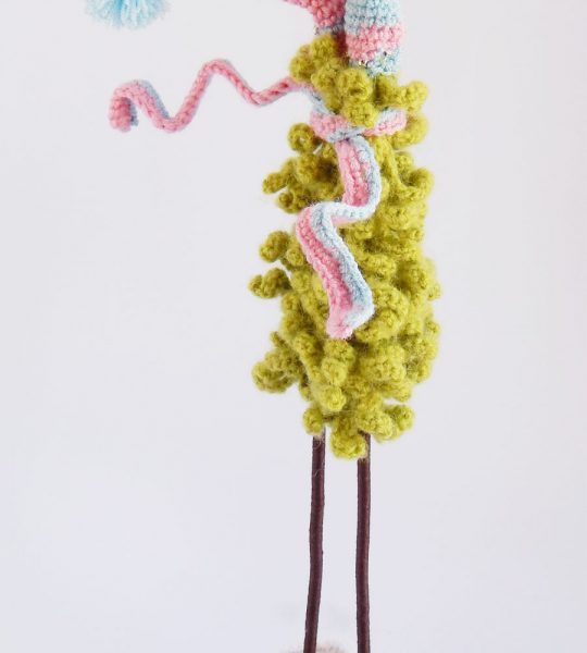 Новогодние сувениры своими руками вязанная елка парочка