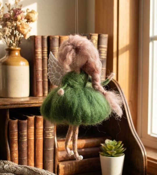 Міні лялька своїми руками янгол кудрява в зеленій сукні