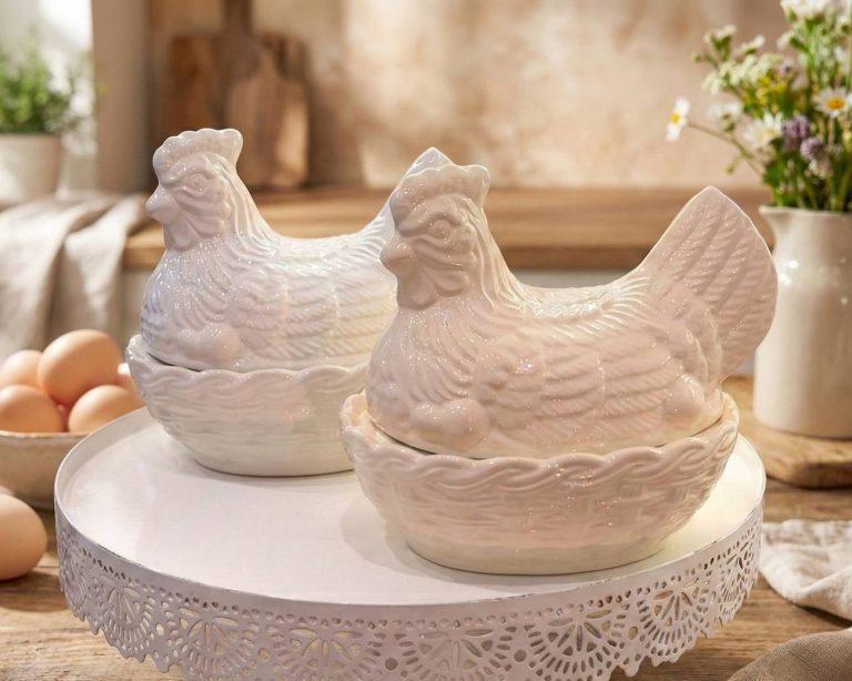 Сувенирная фарфоровая курочка для конфет, масла — фото 1