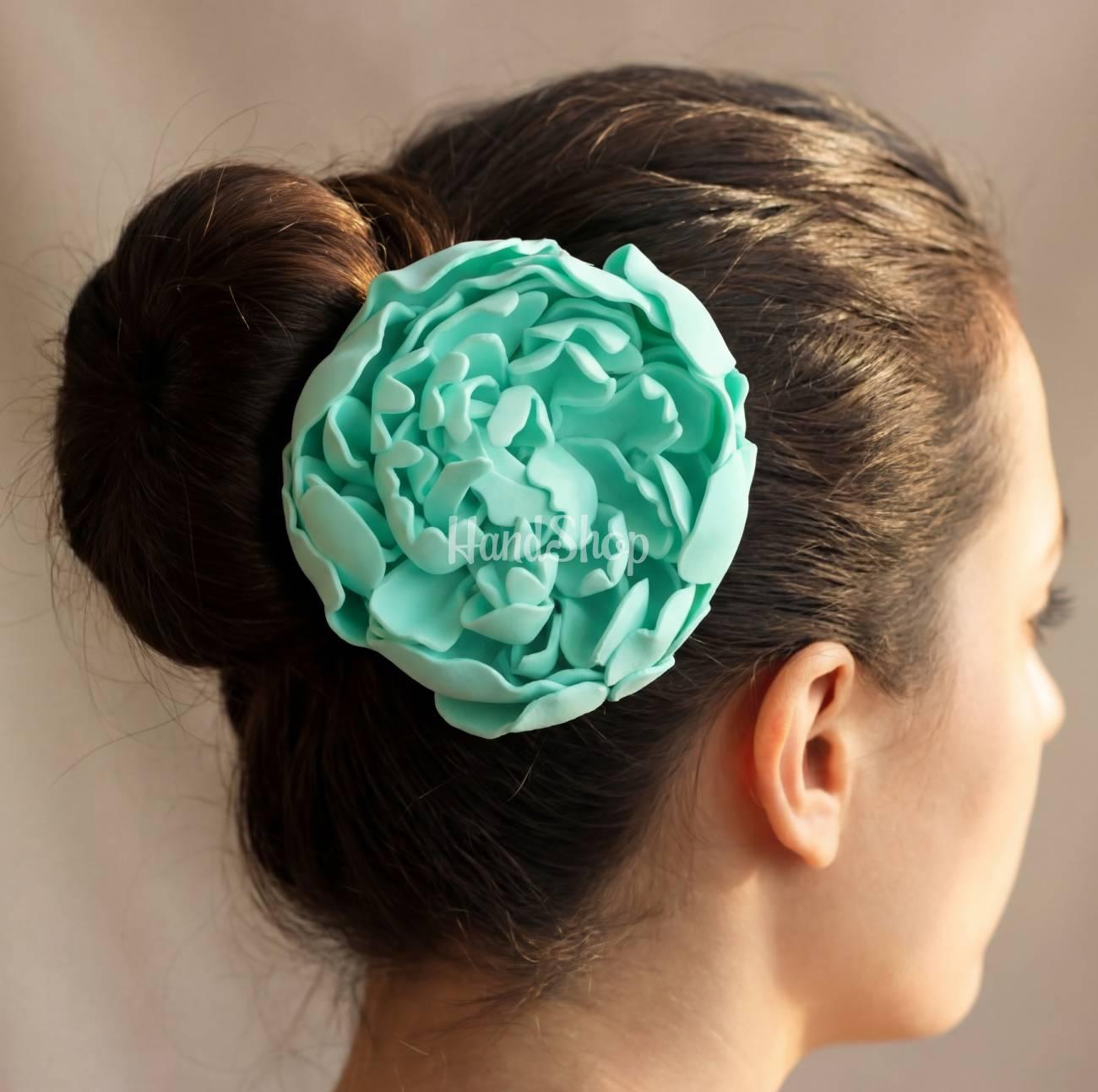 Заколка брошка квітка півонія своїми руками з фоамірану Заколка брошка квітка півонія своїми руками з фоамірану