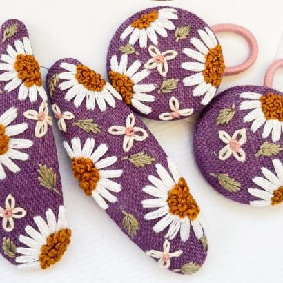 Заколки 2шт и резинки 2шт для волос вышивка ромашки