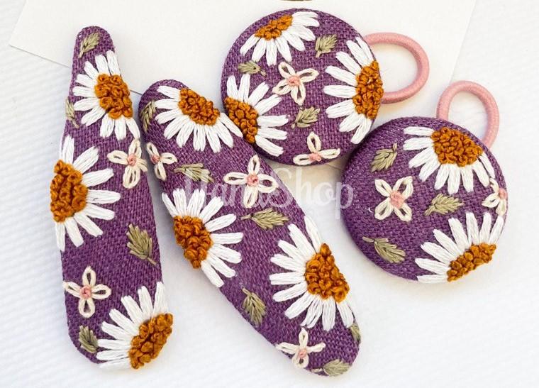 Заколки 2шт и резинки 2шт для волос вышивка ромашки Заколки 2шт и резинки 2шт для волос вышивка ромашки