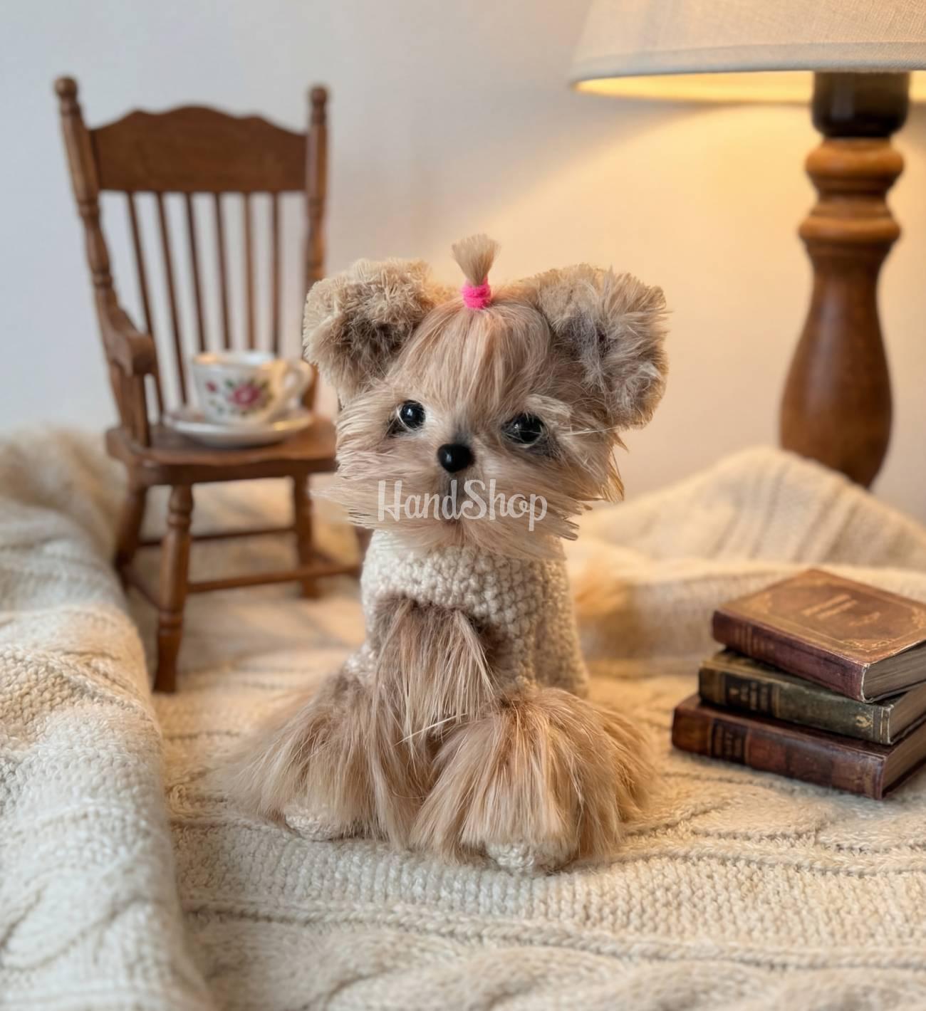 Авторська в'язана іграшка песик йоркширский терьер Авторська в'язана іграшка песик йоркширский терьер